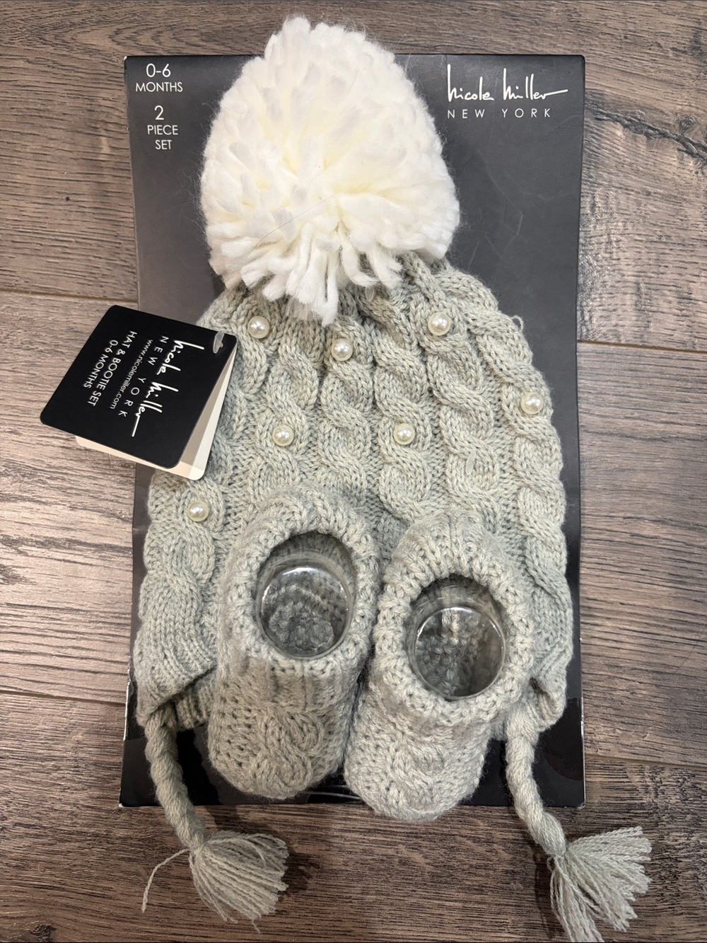 Nicole Miller Cream Cable-Knit Baby Hat & Booties Set with Pom-Pom